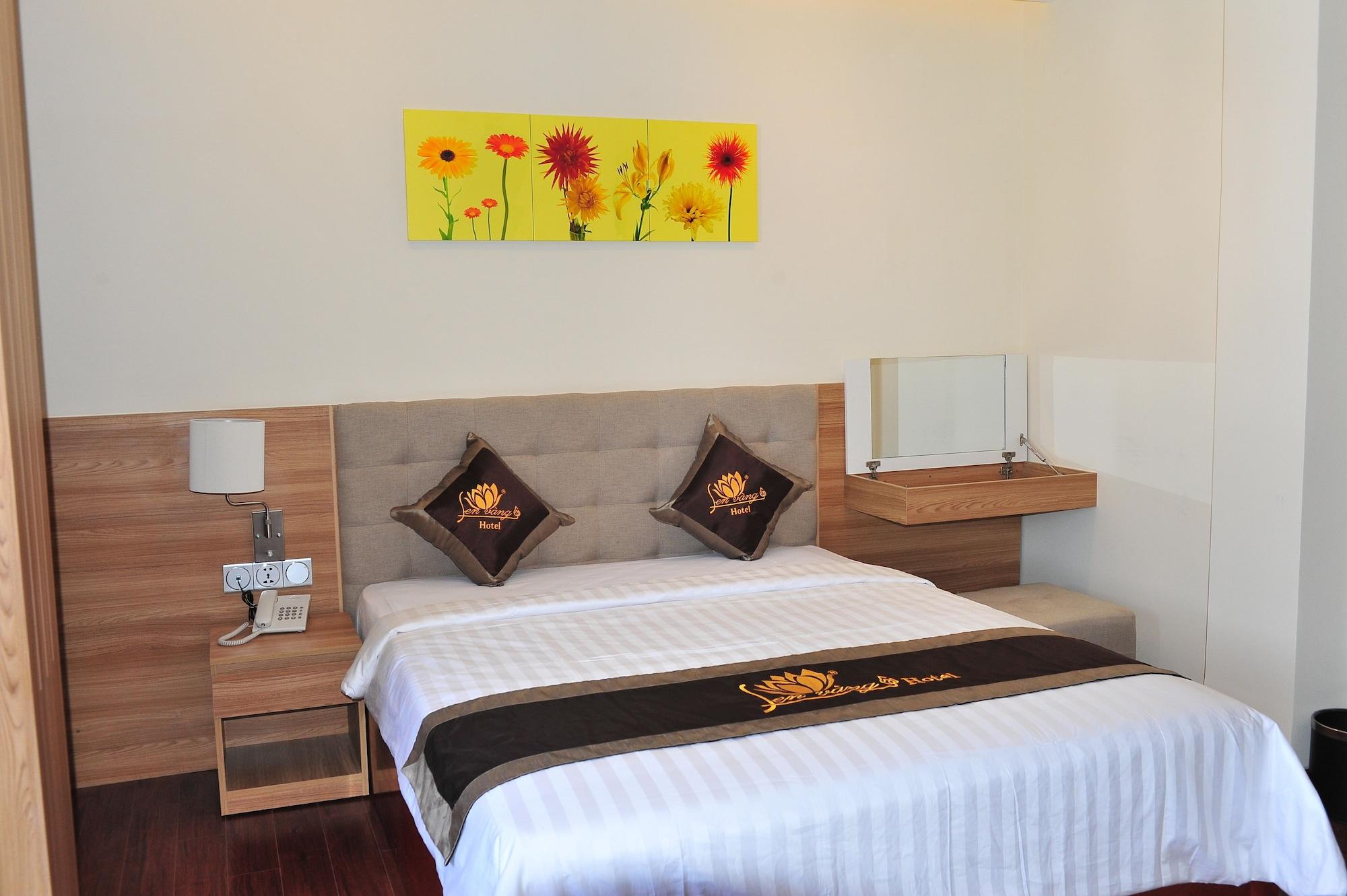 Sen Vang Luxury Hotel Nha Trang Bagian luar foto