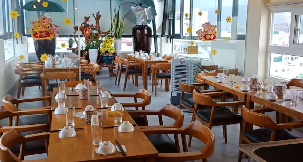 Sen Vang Luxury Hotel Nha Trang Bagian luar foto