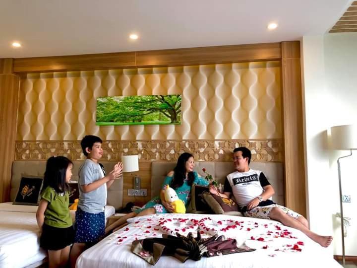 Sen Vang Luxury Hotel Nha Trang Bagian luar foto