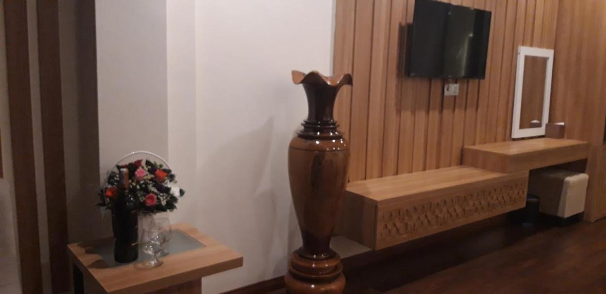 Sen Vang Luxury Hotel Nha Trang Bagian luar foto